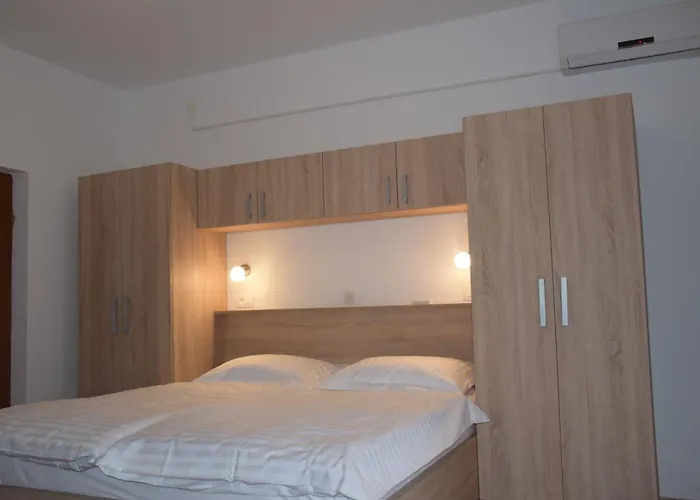 Apartment Popo Starigrad Paklenica